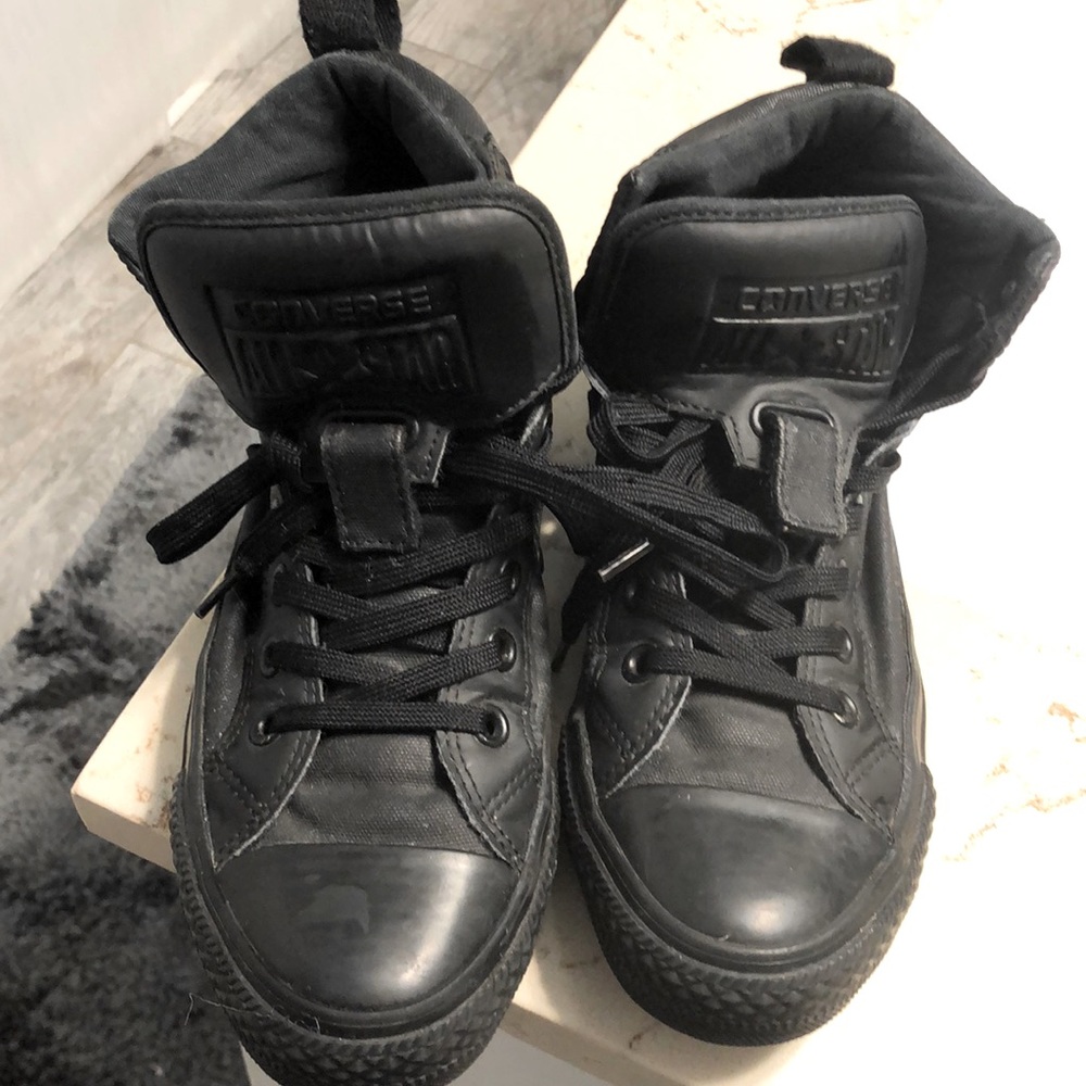 Black converse high tops